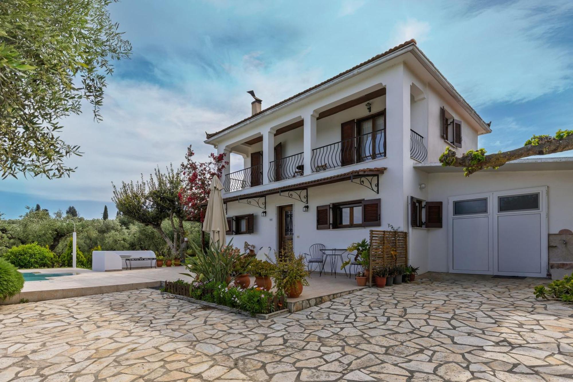 Lola - 3 Bedrooms & Private Pool Villa Lithakia (Zakynthos)