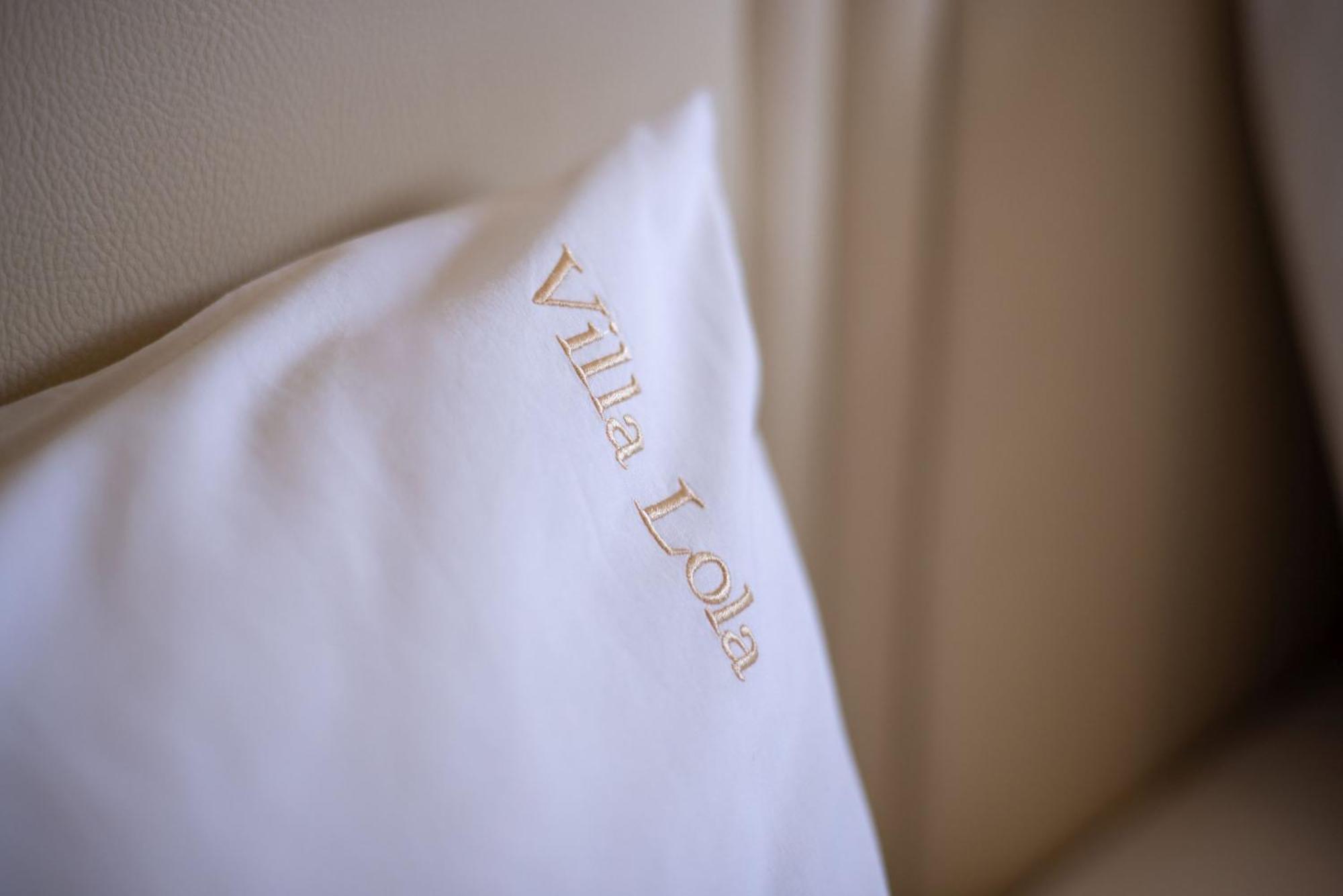Villa Lola - 3 Bedrooms & Private Pool *