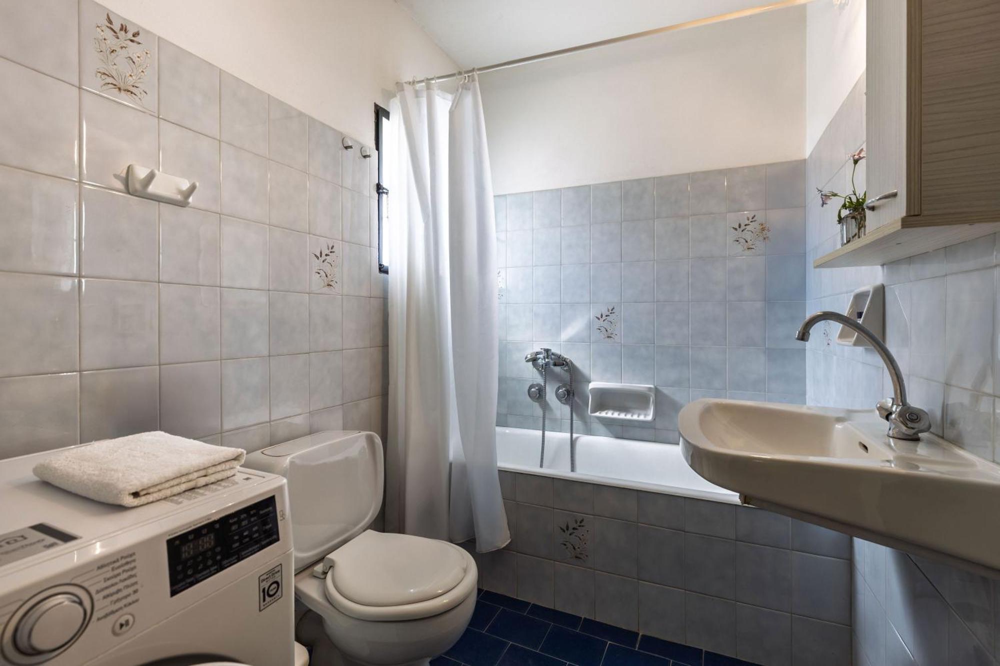 Lola - 3 Bedrooms & Private Pool Villa Lithakia (Zakynthos)